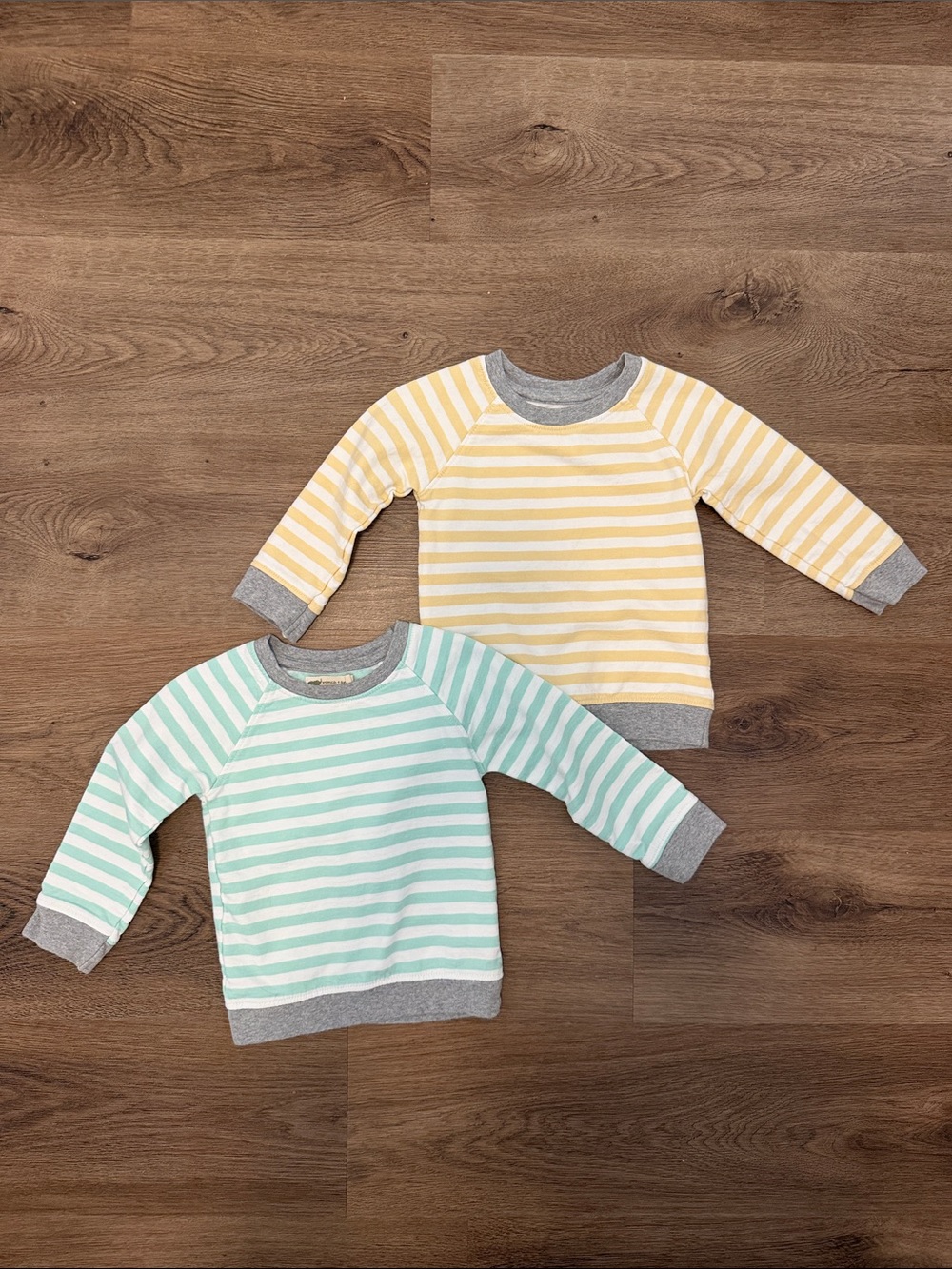 Monica + Andy Sweatshirt Bundle | Size 12-18 Months